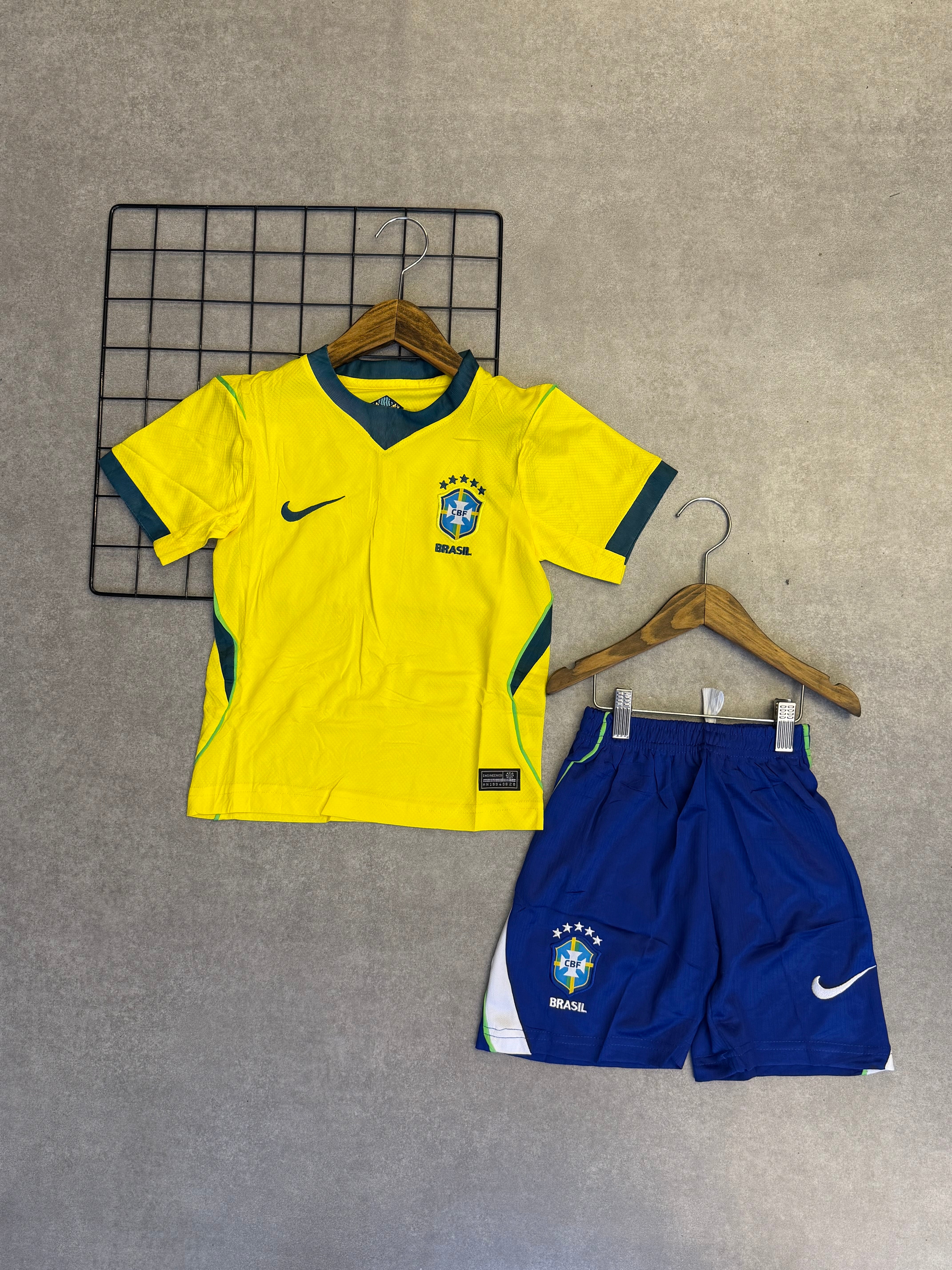 Conjunto Seleção Brasileira Dry-fit 2026 - Infantil Amarelo