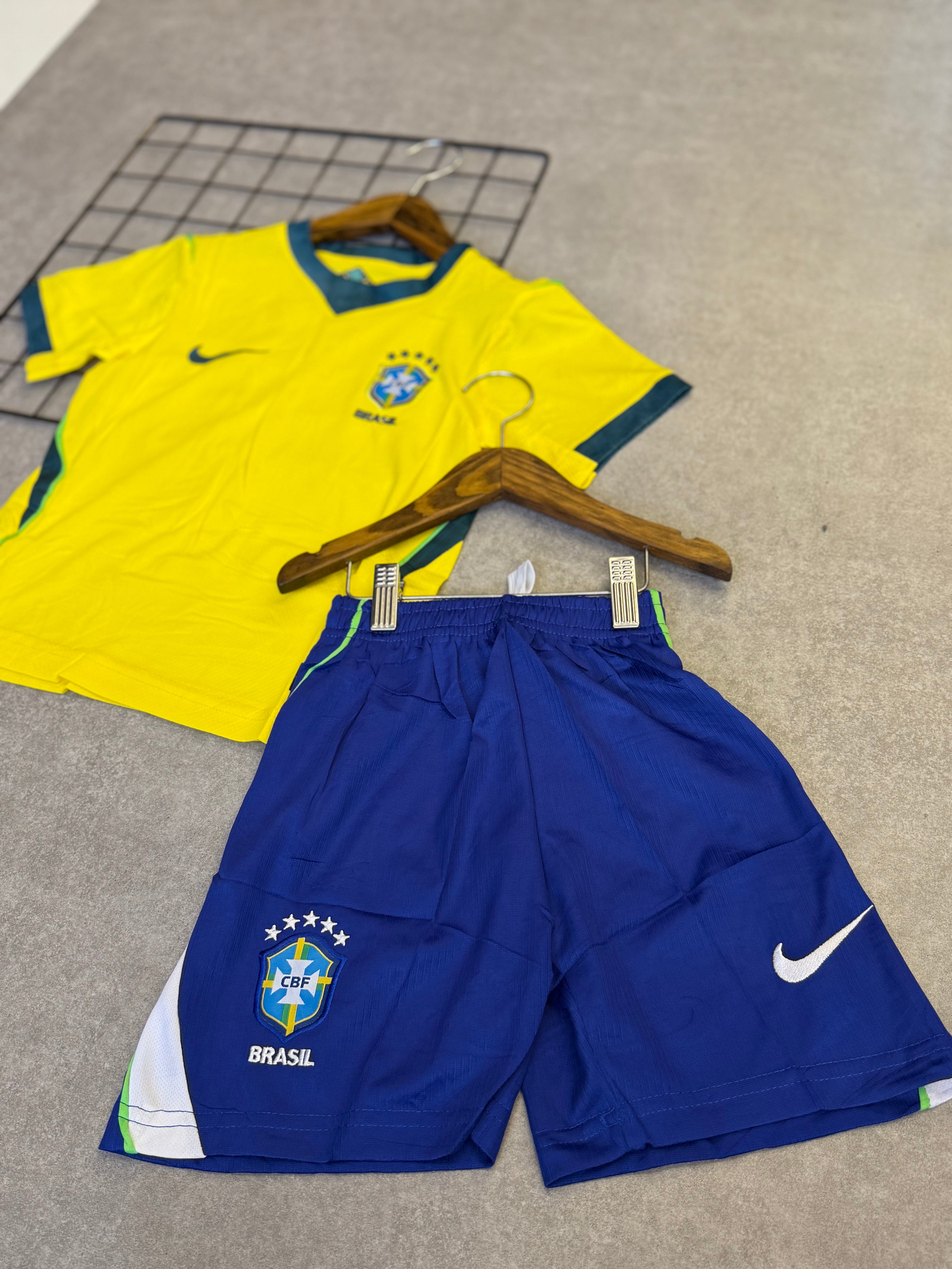 Conjunto Seleção Brasileira Dry-fit 2026 - Infantil Amarelo