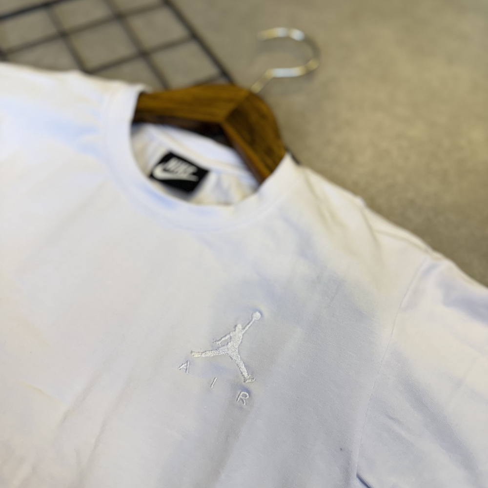 Camiseta Infantil Jordan Logo Kids Manga Curta