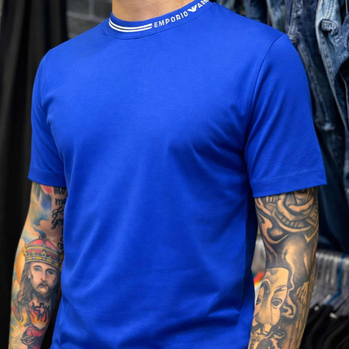 Camiseta Armani Detalhe Gola