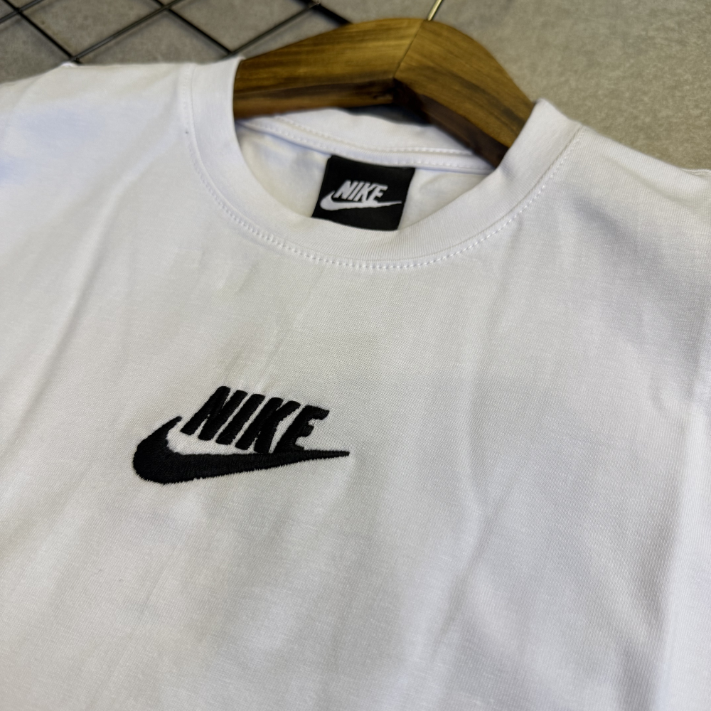 Camiseta Infantil Nike Bordado Manga Curta