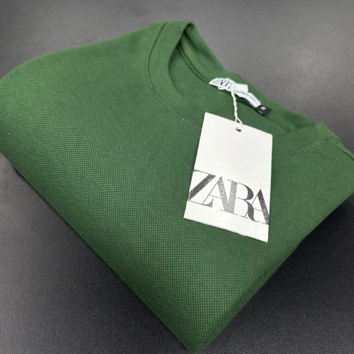 Camiseta Zara Lisa Básica