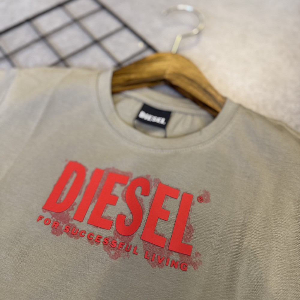 Camiseta Infantil Diesel Manga Curta Menino Grife