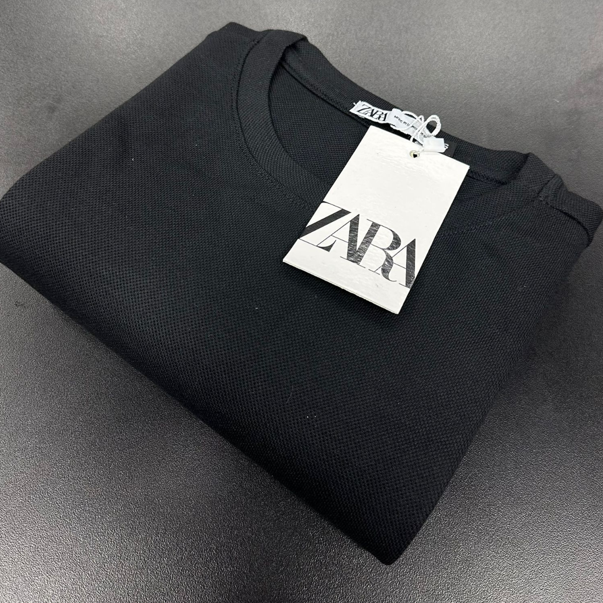 Camiseta Zara Lisa Básica