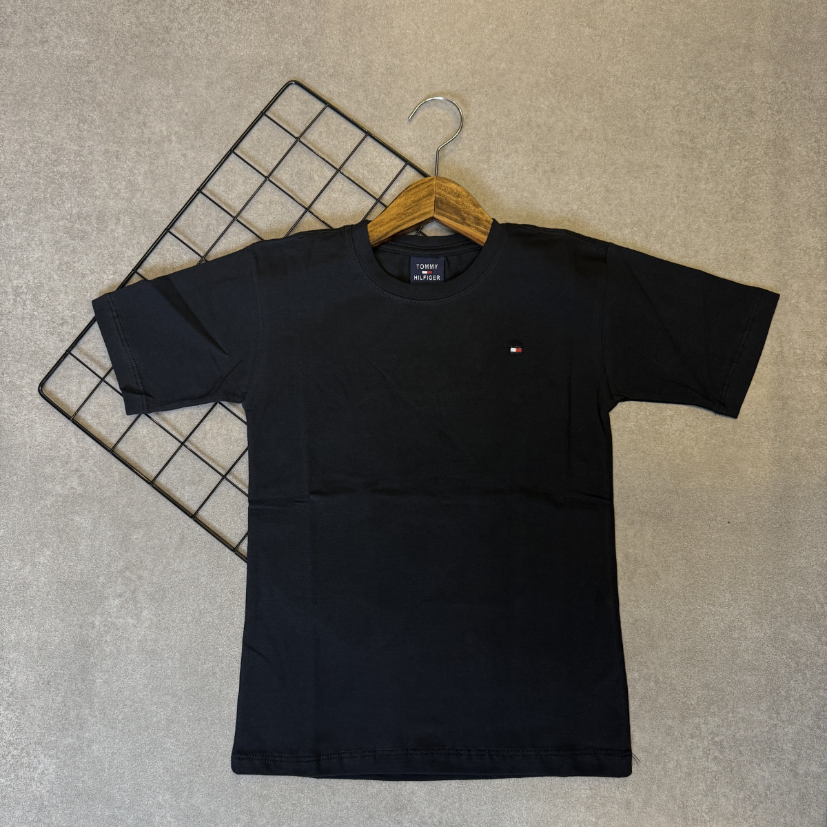 Camiseta Infantil Tommy Hilfiger Logo Clássico Kids