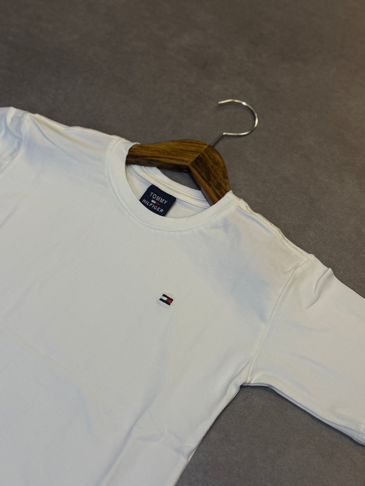 Camiseta Infantil Tommy Hilfiger Logo Clássico Kids