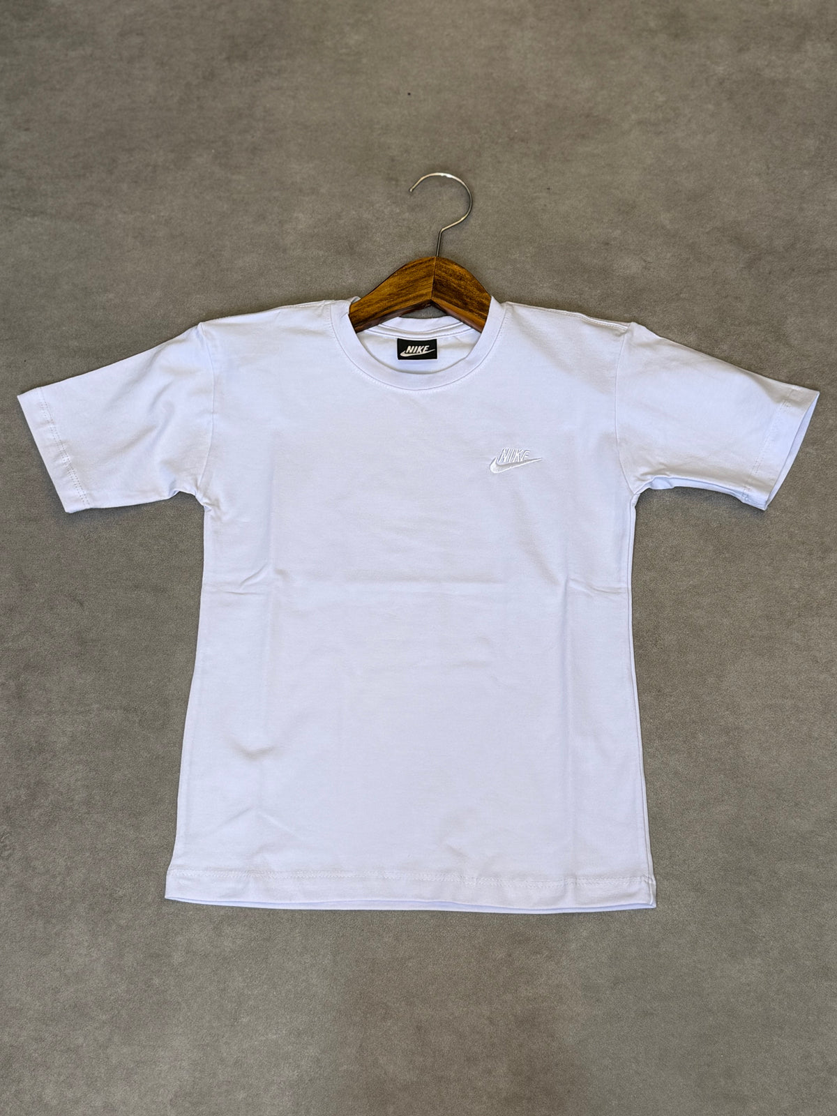 Camisetas Nike Bordada clássica
